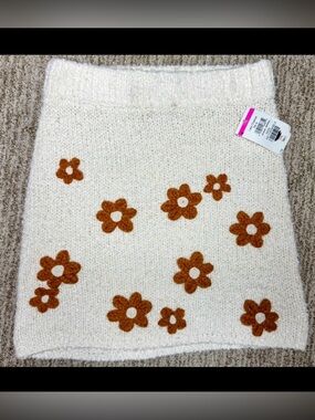 Jacqui E Cream Knit Skirt with Brown Floral Appliqués size Small